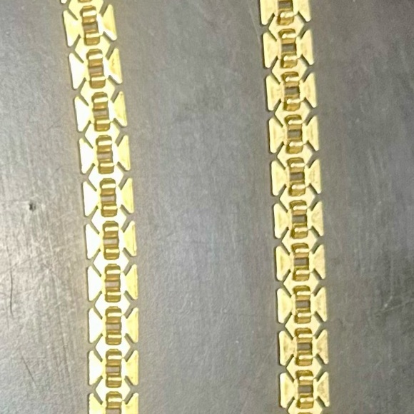 Stella Valle by Lori Greiner Shiny Goldtone Logo Chain 16" "Keep Going" Necklace - Picture 4 of 5